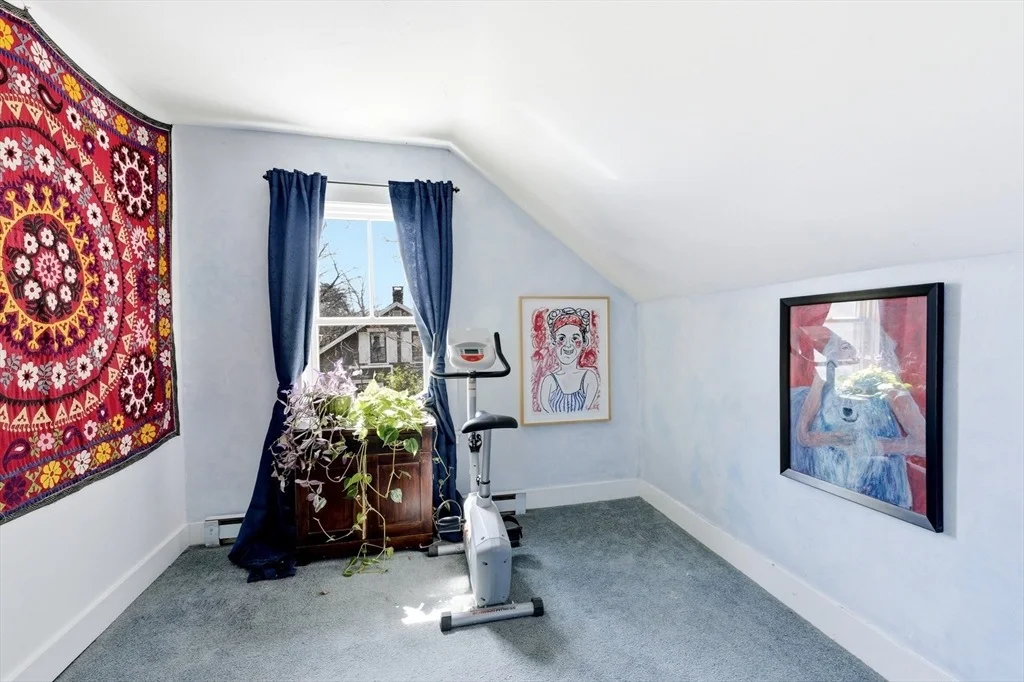 Photo of 180 Summer St