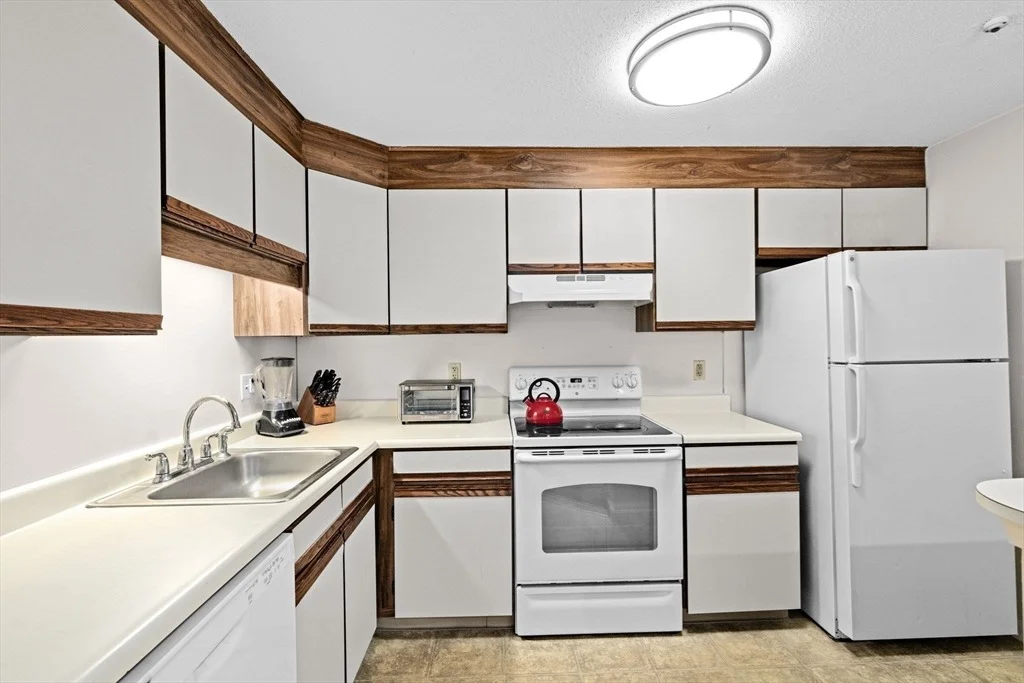 Photo of Unit E at 21 Pine St