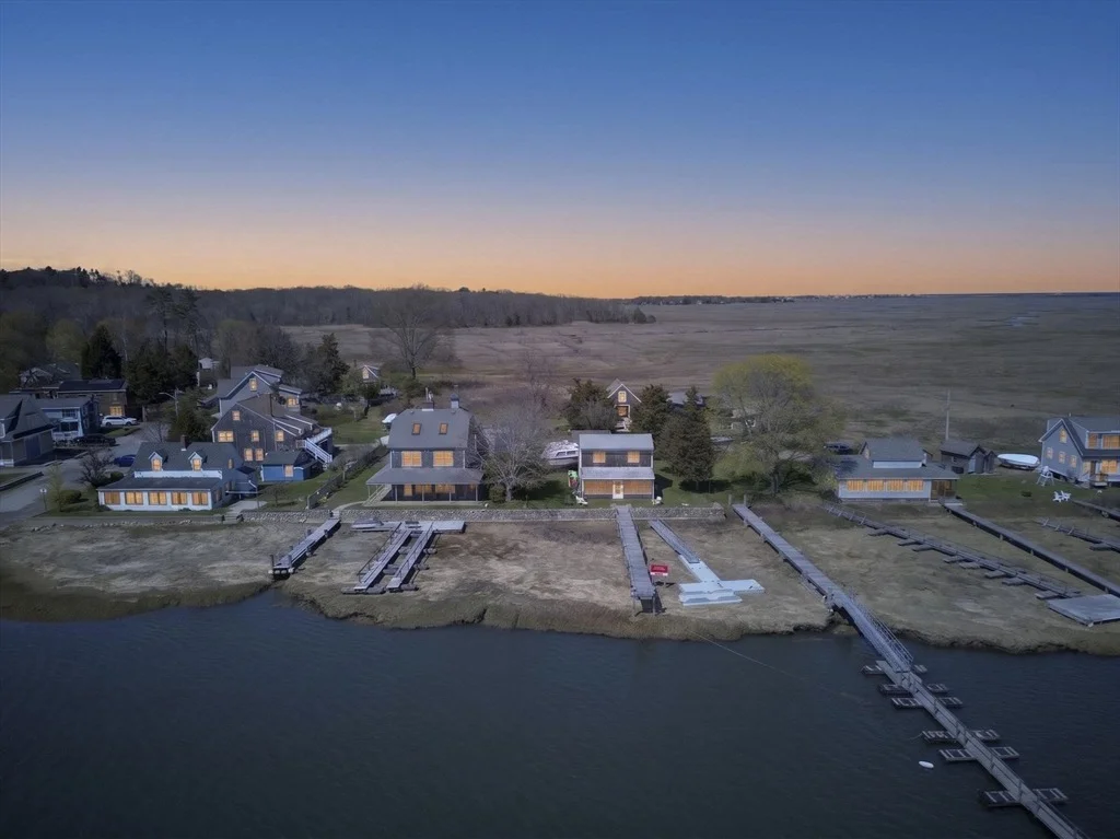 Photo of 58 Riverfront East