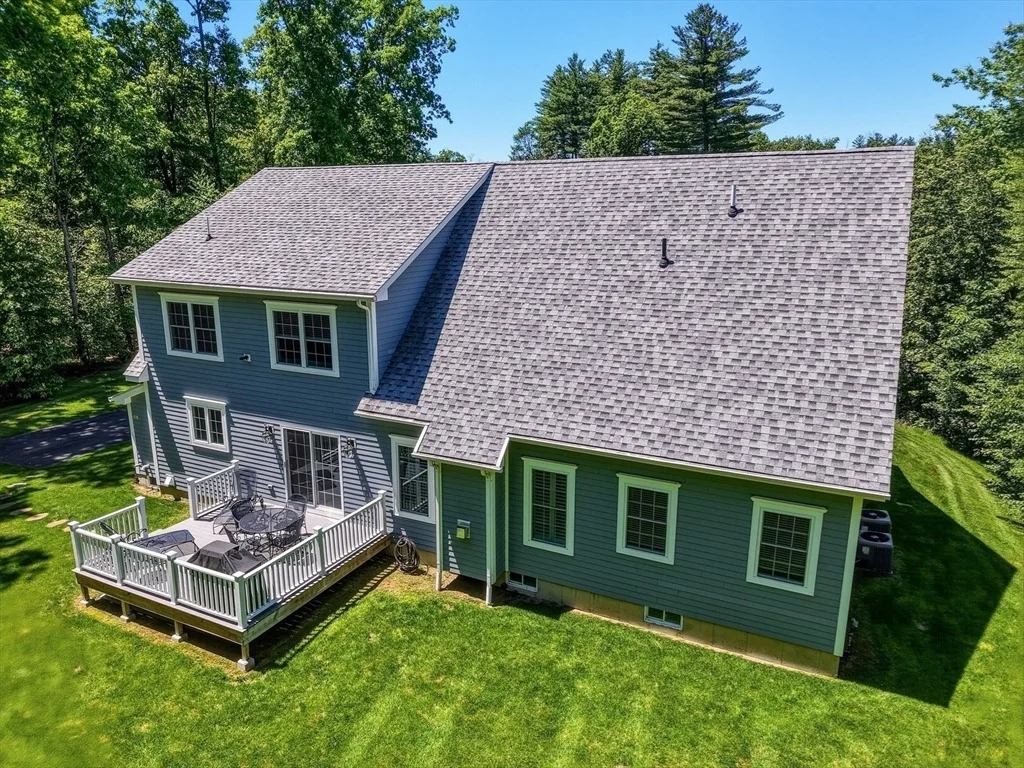 Photo of 12 Crystal Ln