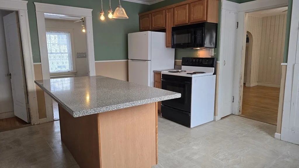 Photo of 35 Arbutus Road