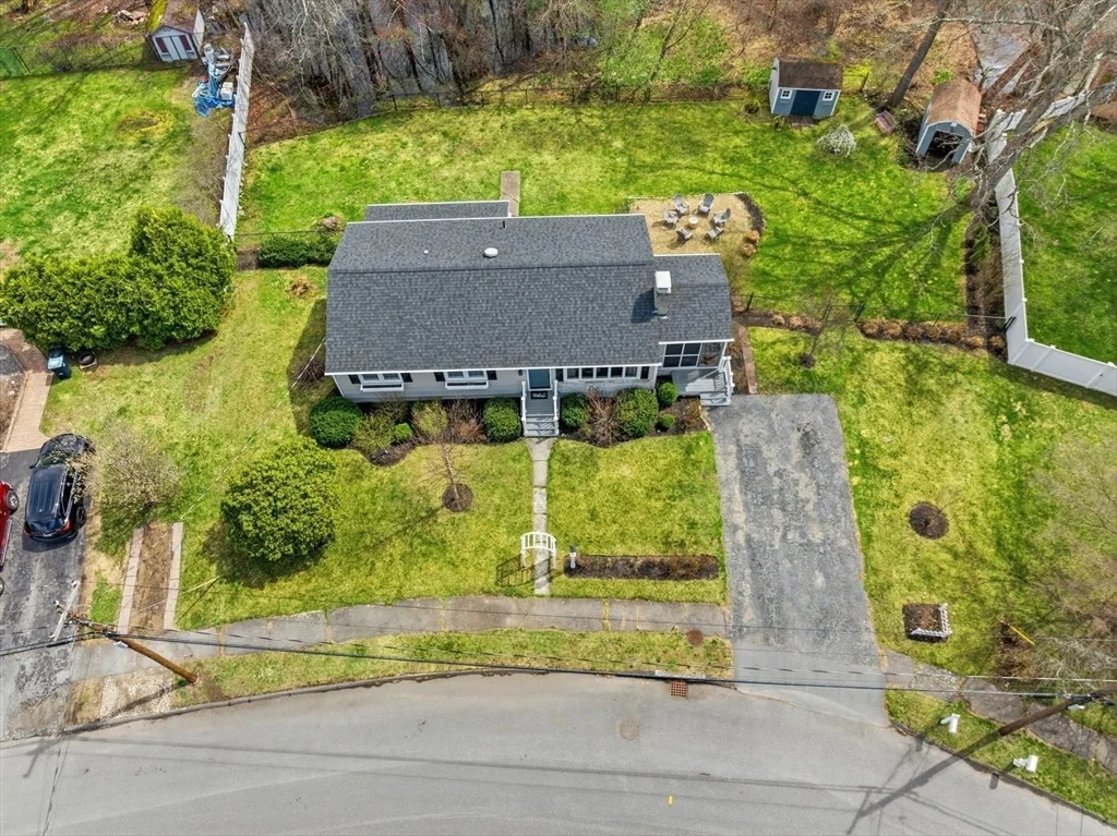 Photo of 39 Tanager Dr