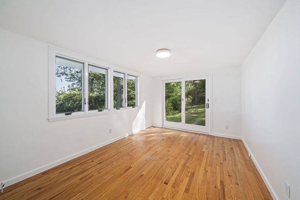 Photo of 110 Damon's Point Road