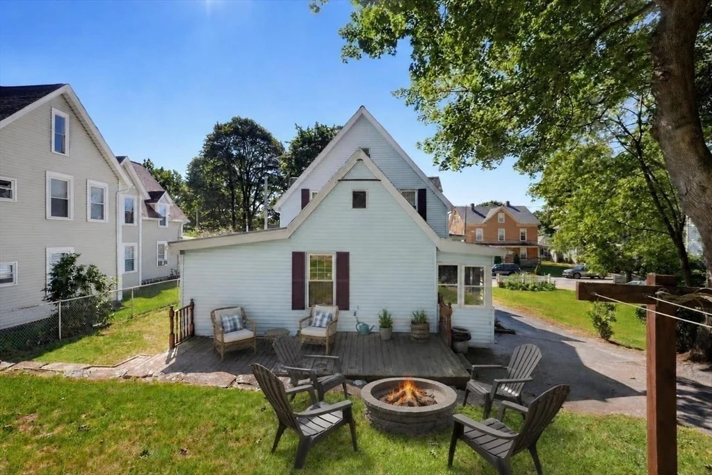 Photo of 19 Irving St