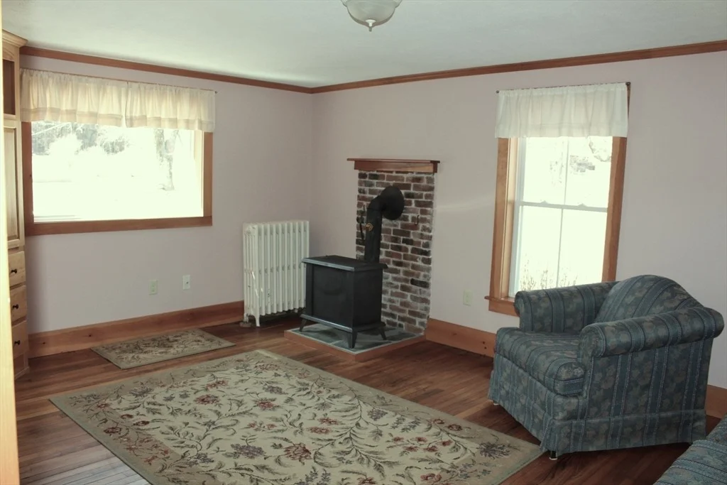 Photo of 940 Brattleboro Rd