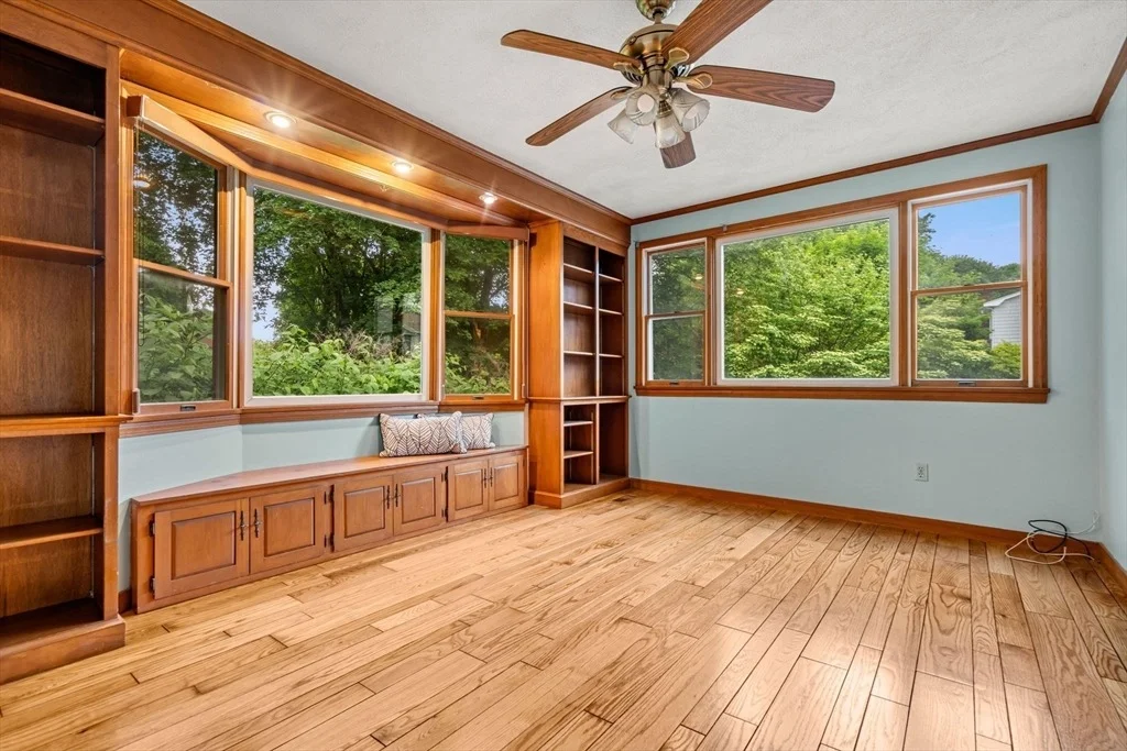 Photo of 18 Lincoln Park