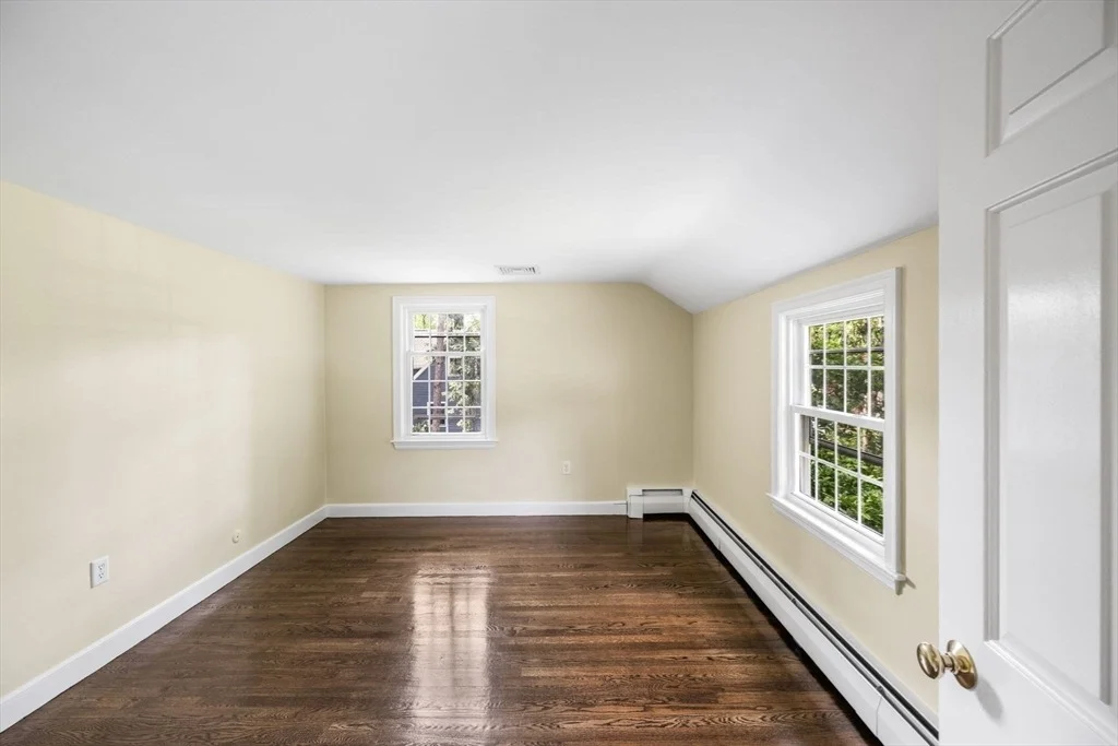 Photo of 30 Meadow Dr