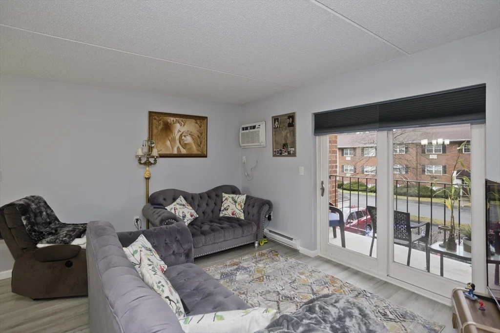 Photo of Unit F at 34 Maple Crest Cir