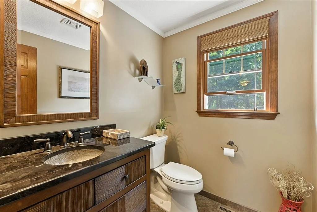 Photo of 238 Elizabeth Dr