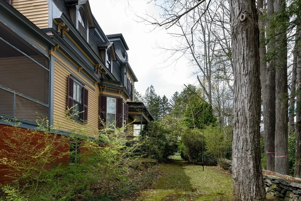 Photo of 67 Church St