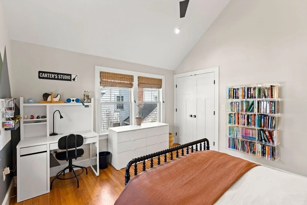 Photo of 18 Rose Ave