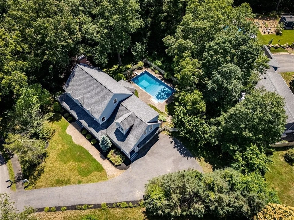 Photo of 12 Coombs Cir