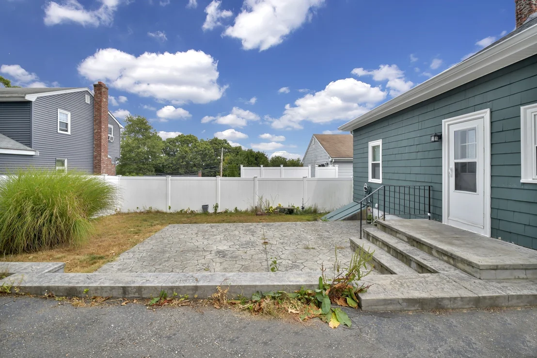 Photo of 7 Williams Ave