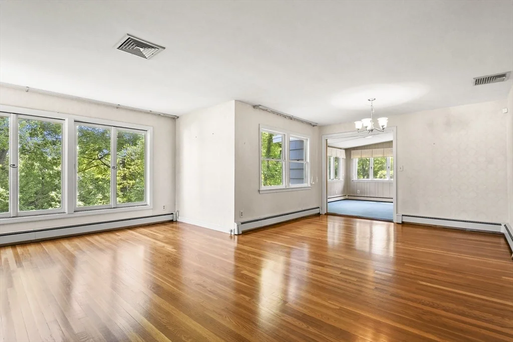 Photo of 16 Chilton Rd