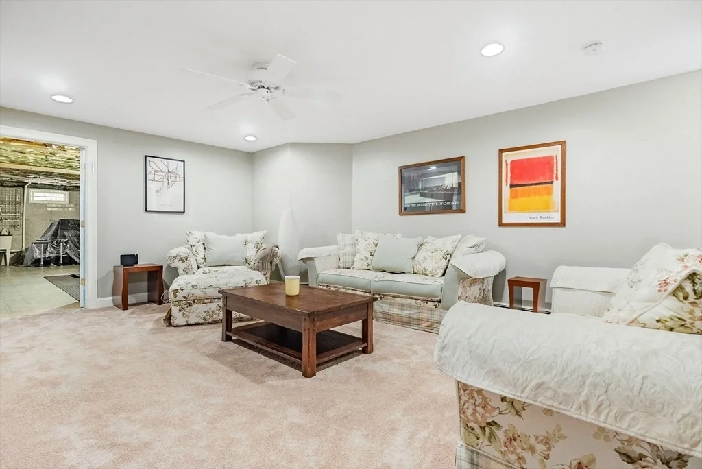 Photo of 16 Bridlefield Lane