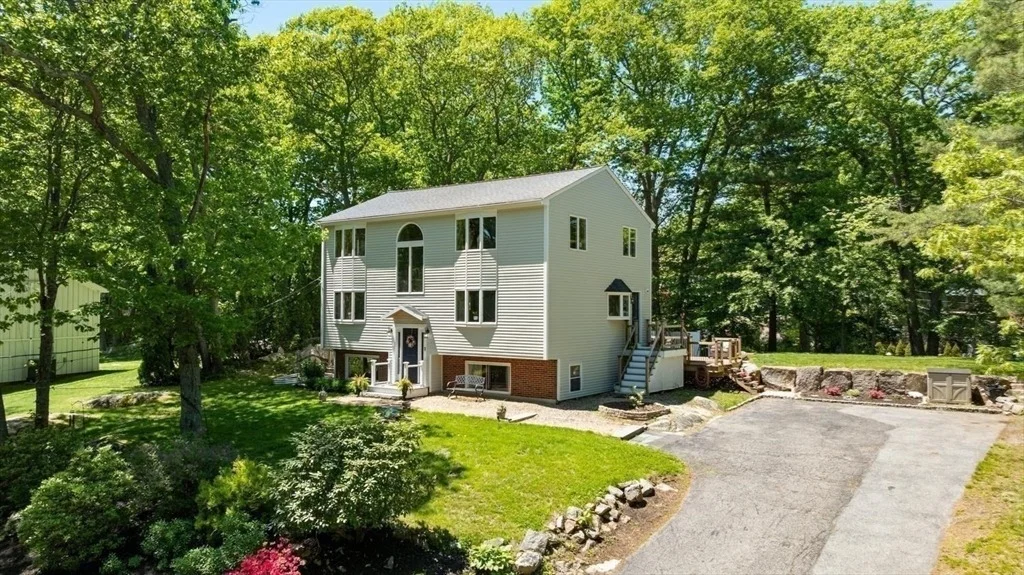 Photo of 71 Hesperus Ave