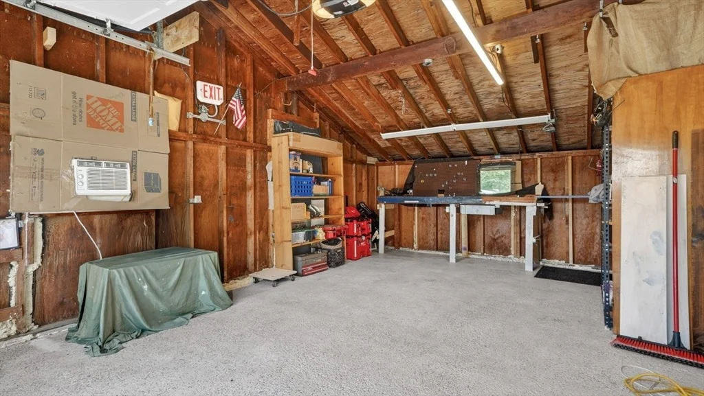Photo of 31 Shaker Rd