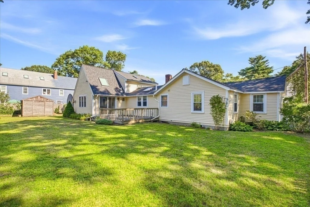 Photo of 2 Bartlett Ave