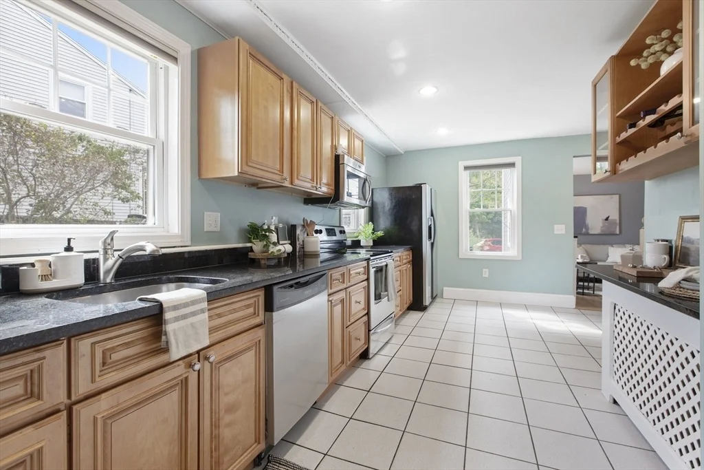 Photo of 130 Oak Street