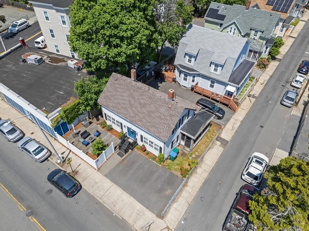 Photo of 79 Lewis St