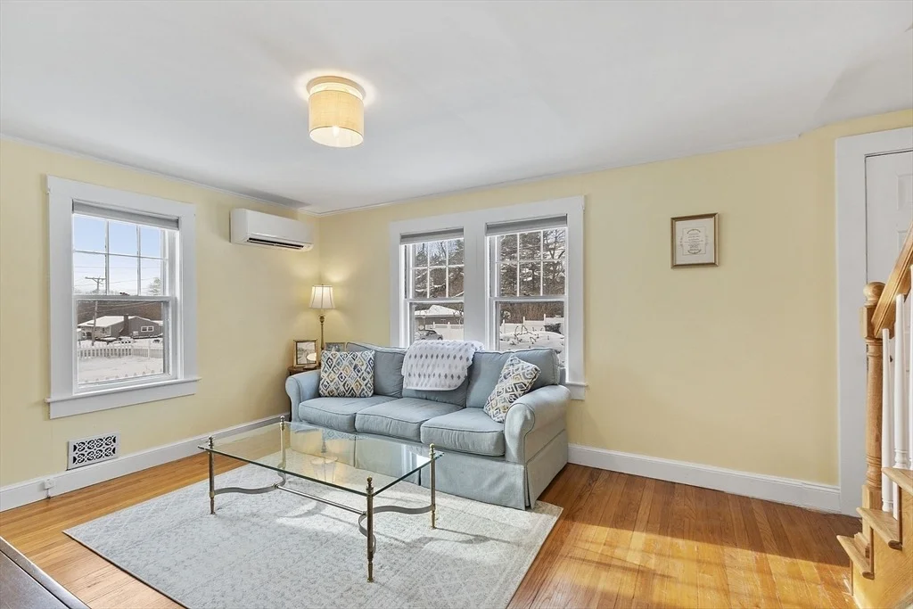 Photo of 232 Lowell St