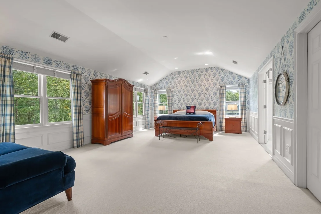 Photo of 65 Deerpath Road