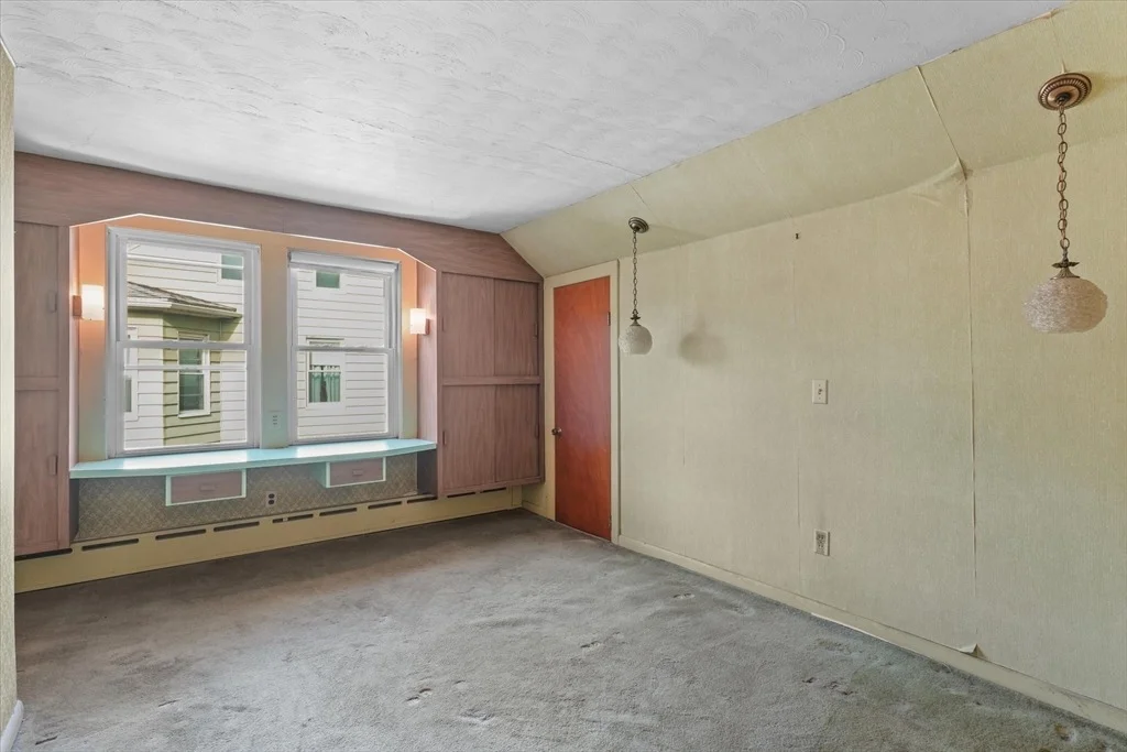 Photo of 335 Lincoln Ave