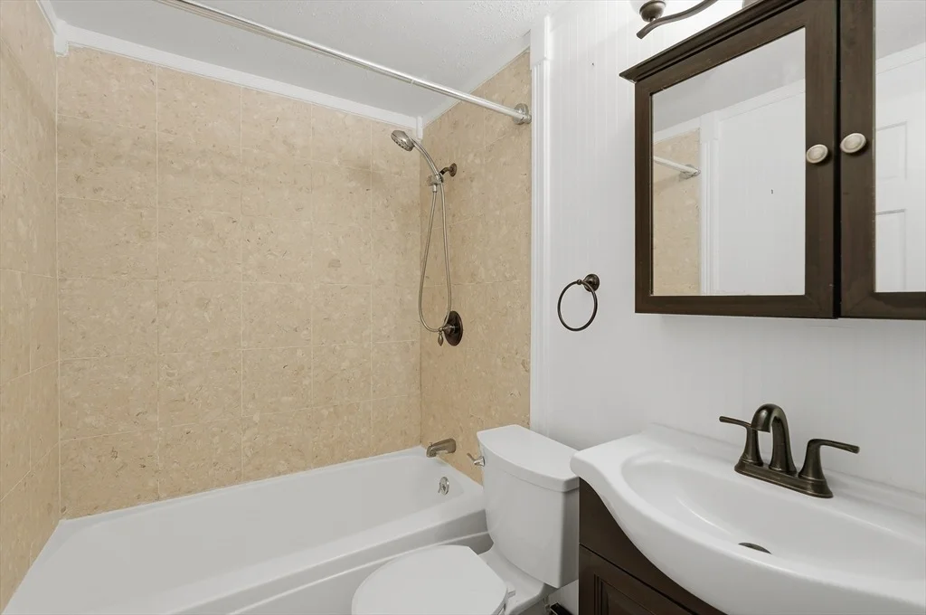 Photo of 251 Shady Brook Lane