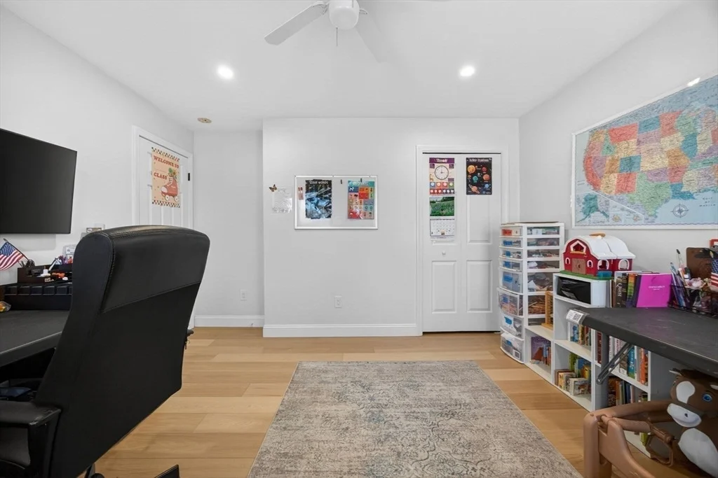 Photo of 43 Mohawk Dr