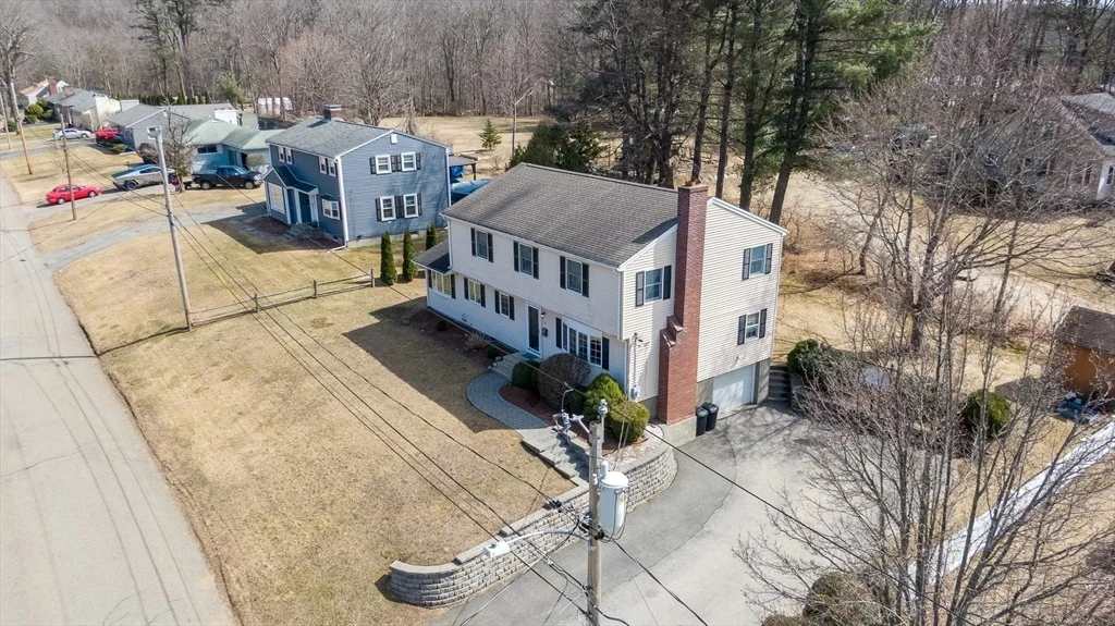 Photo of 4 Briarcliff Ln