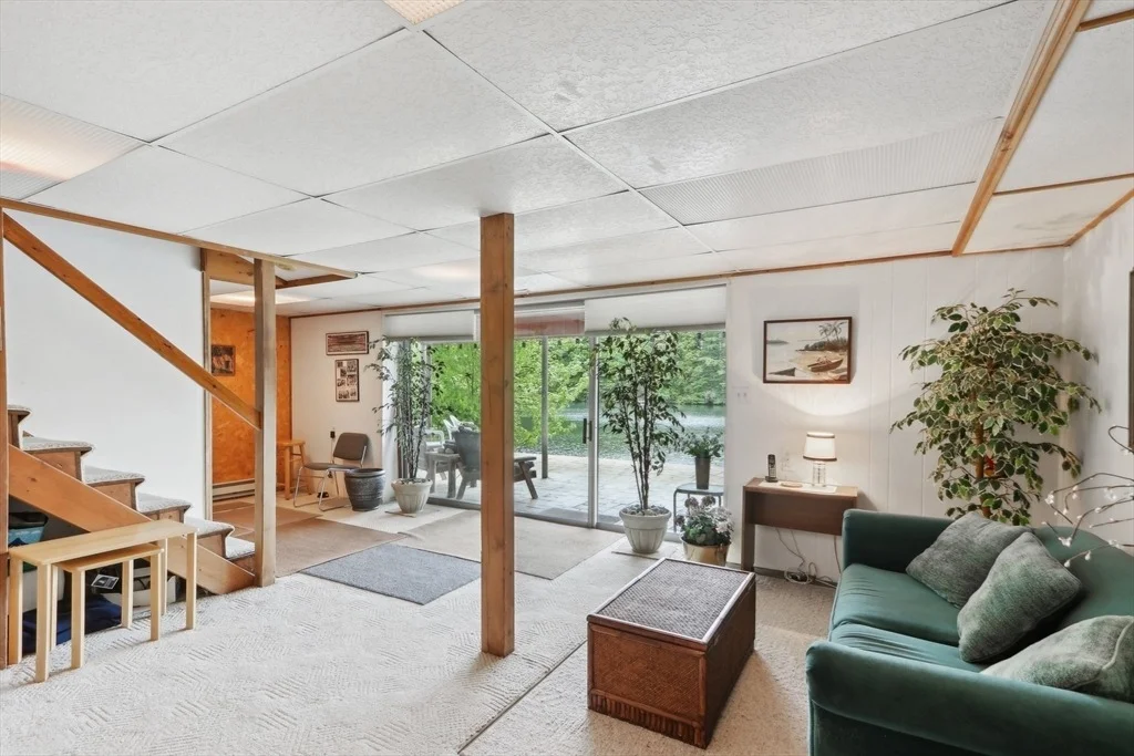 Photo of 56 Pine Point Rd