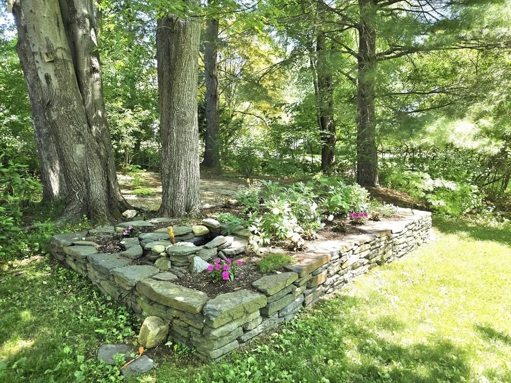 Photo of 10 Hunters Hill Cir