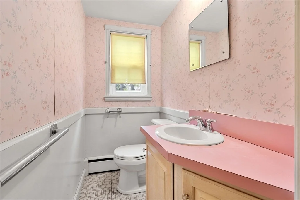 Photo of 37 Elm Crest Road