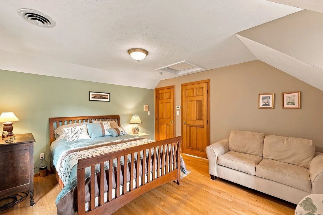 Photo of 70 Birchbark Dr