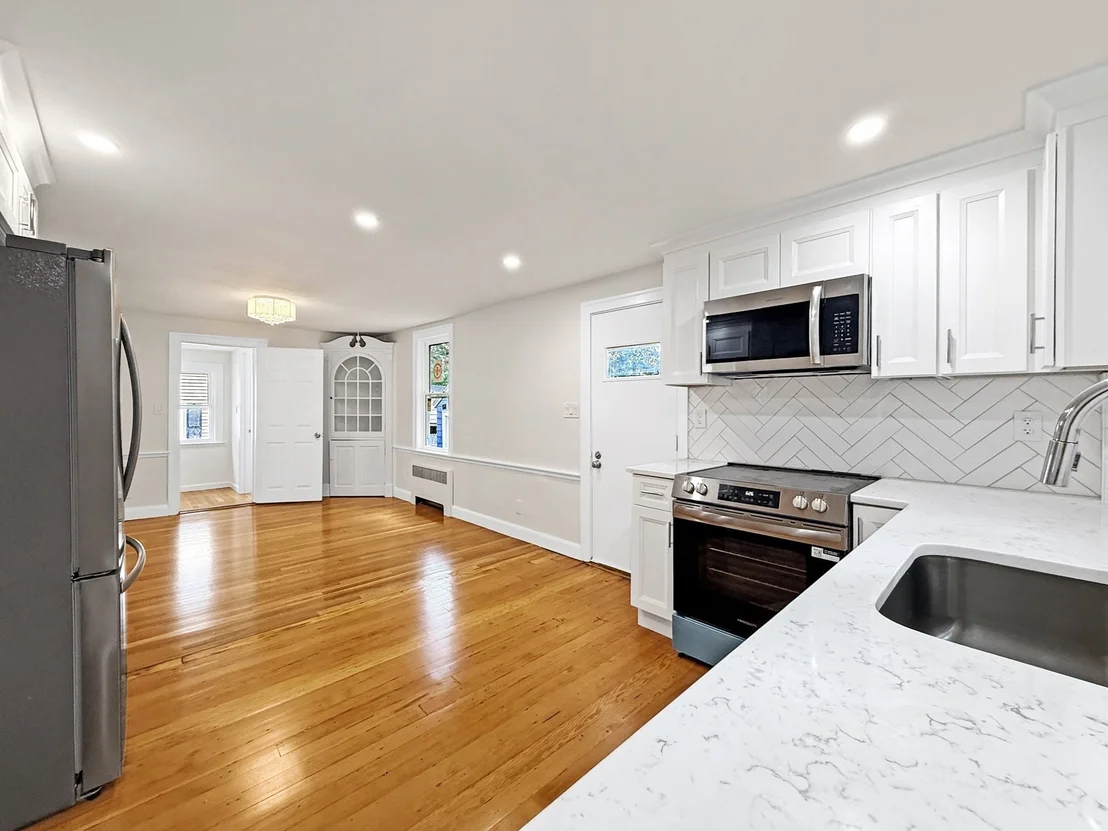 Photo of 32 Grant Rd