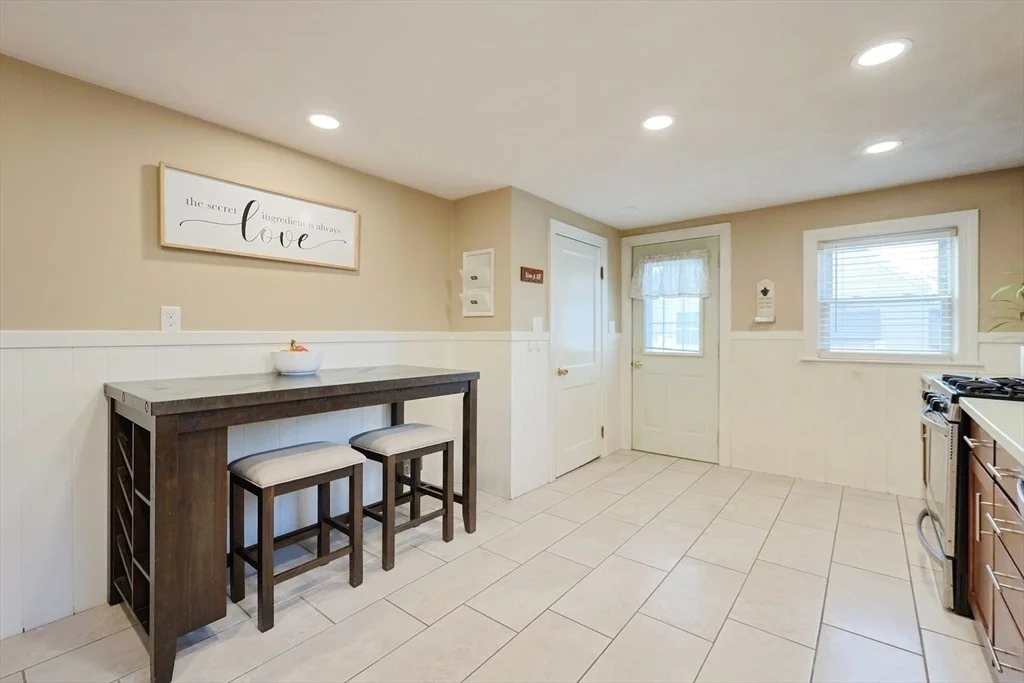 Photo of 16 Sunset Dr