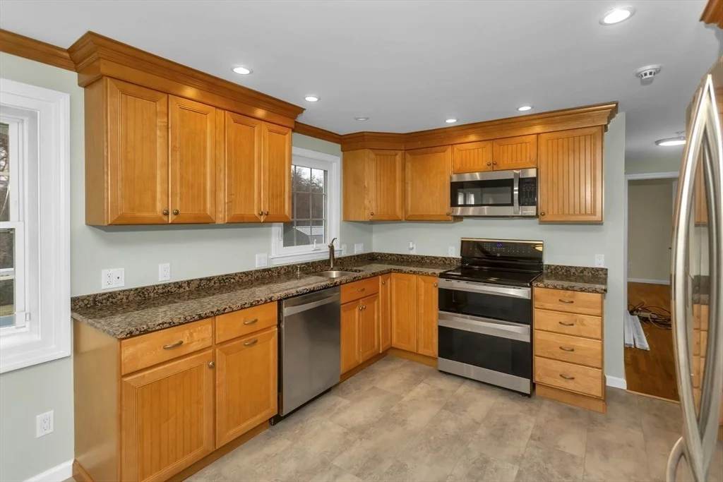 Photo of 192 Gardens Dr