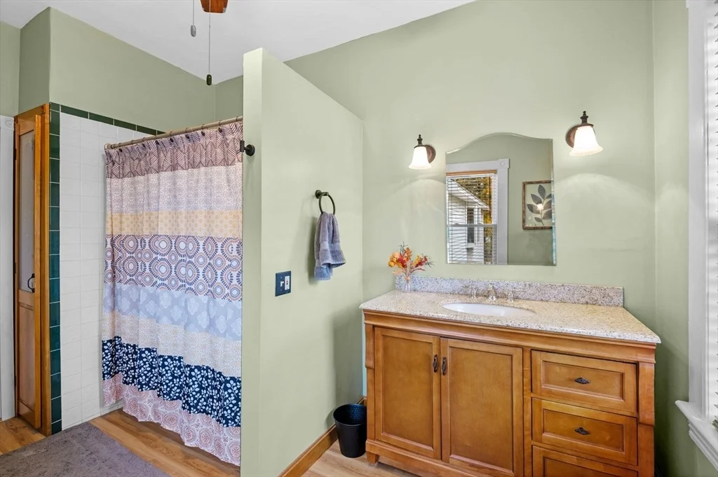 Photo of 25 Thayer St