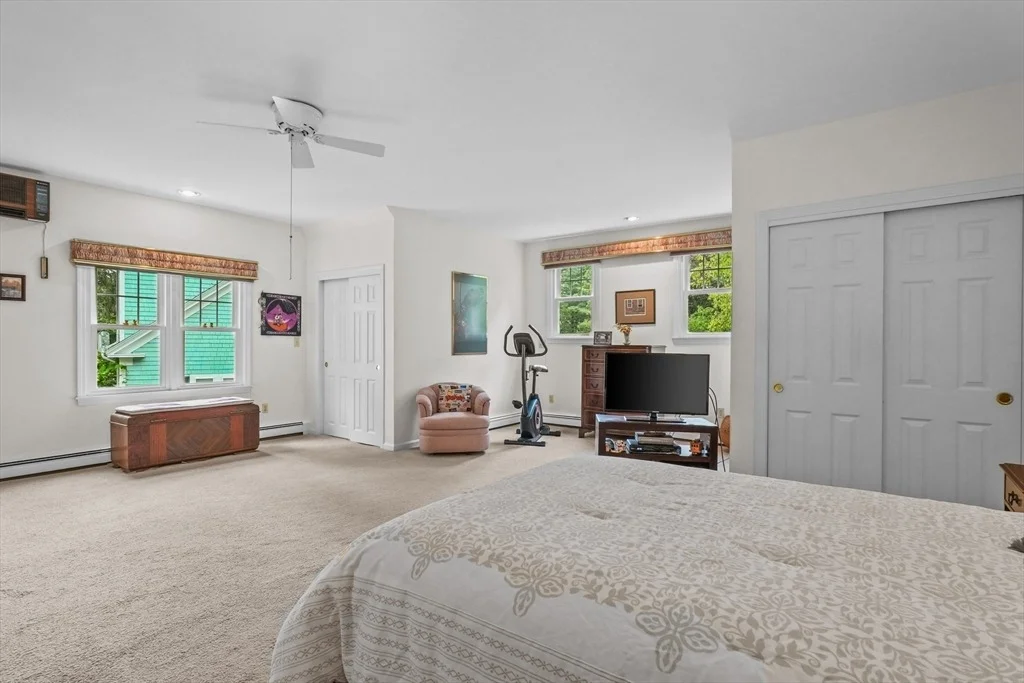 Photo of 53 Long Ave