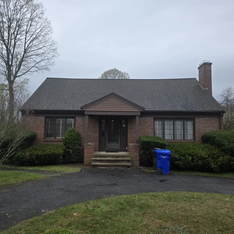 Photo of 30 Woodcrest Road