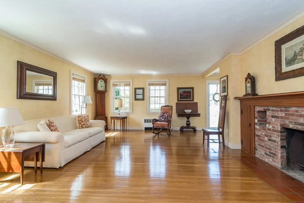 Photo of 431 Clapboardtree Street