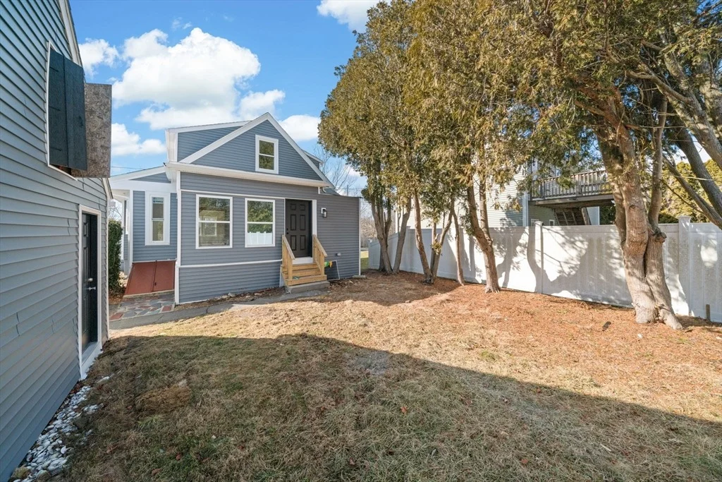 Photo of 71 Akin St