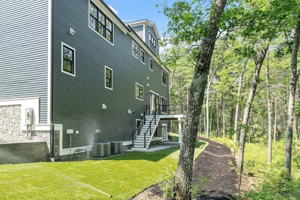 Photo of 786 Main St