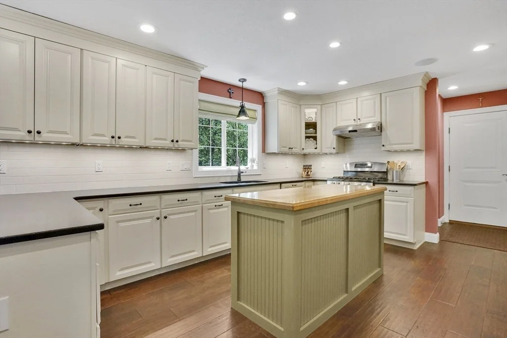 Photo of 109 Booth St