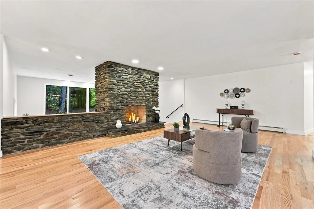Photo of 20 Longfellow Rd