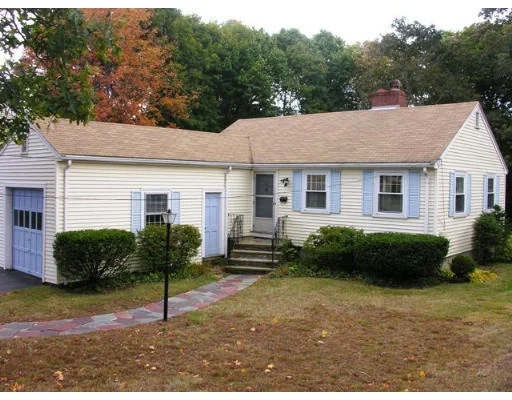 Photo of 64 Oak St
