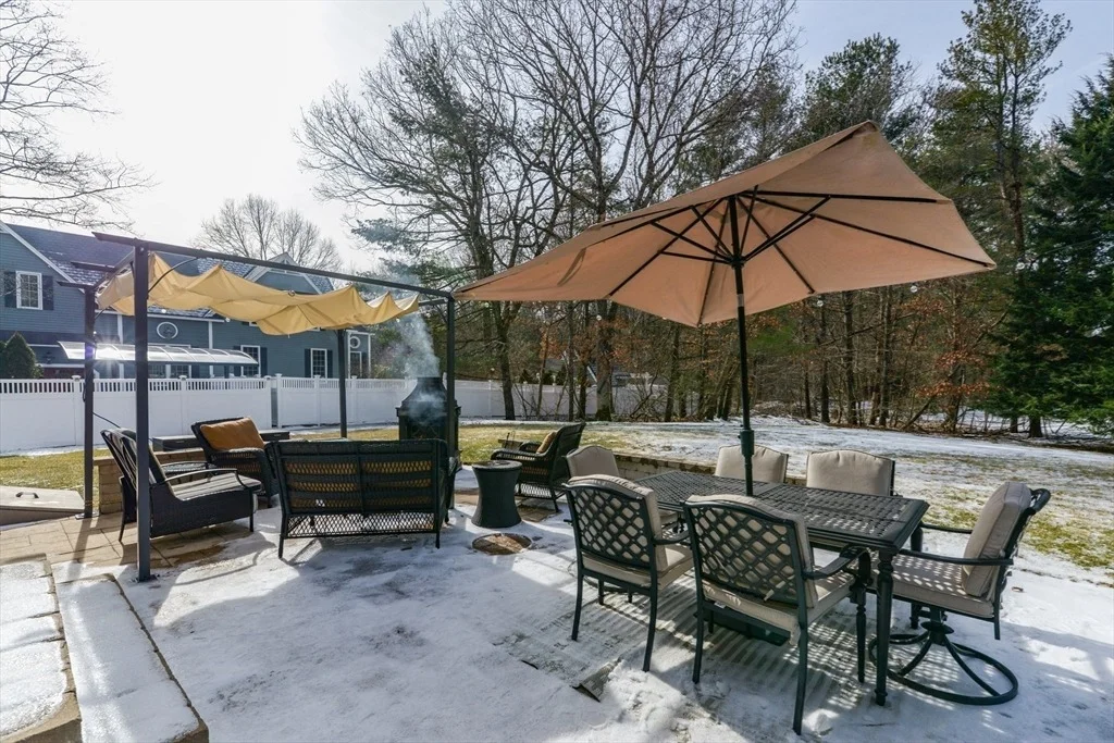 Photo of 19 N White Pine Ln