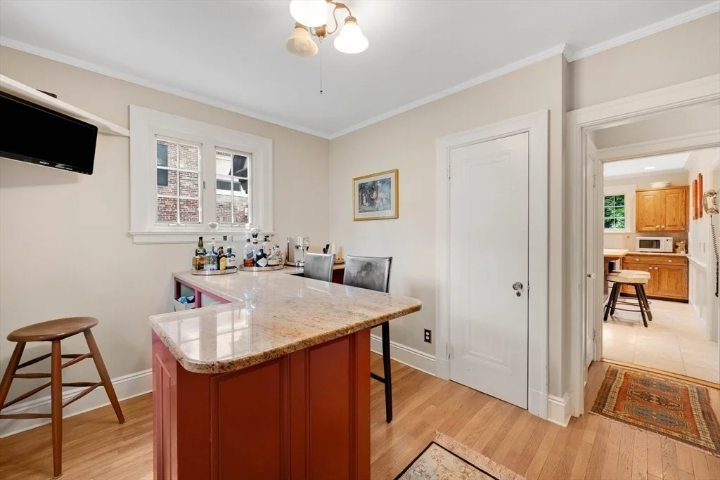 Photo of 44 Meadowbrook Rd
