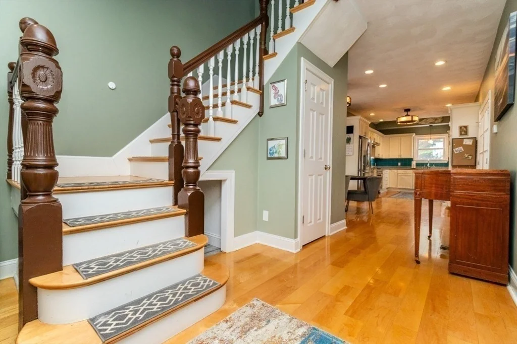 Photo of 19 Pine St.
