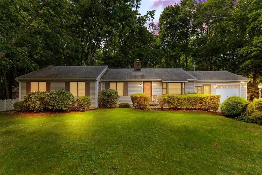 Photo of 8 Clay Pond Rd